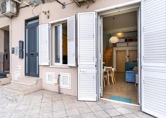 Apartment Guesthost - Lovely Flat In Front Of The Giardini Naxos