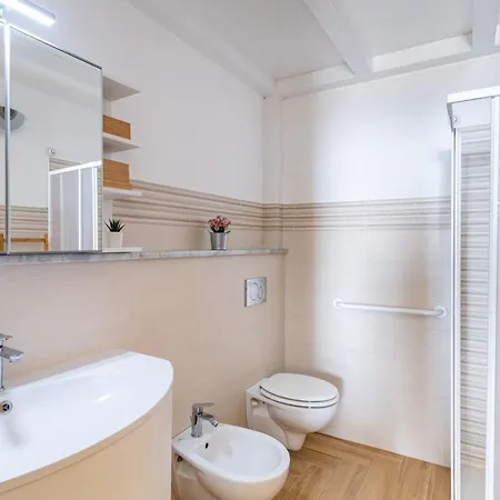 Lovely Flat In Front Of The
