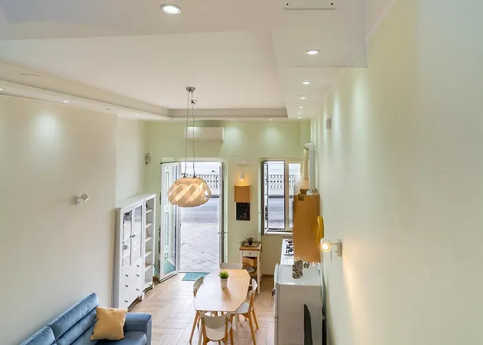 Guesthost - Lovely Flat In Front Of The Lägenhet