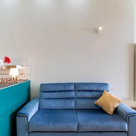 公寓 Guesthost - Lovely Flat In Front Of The